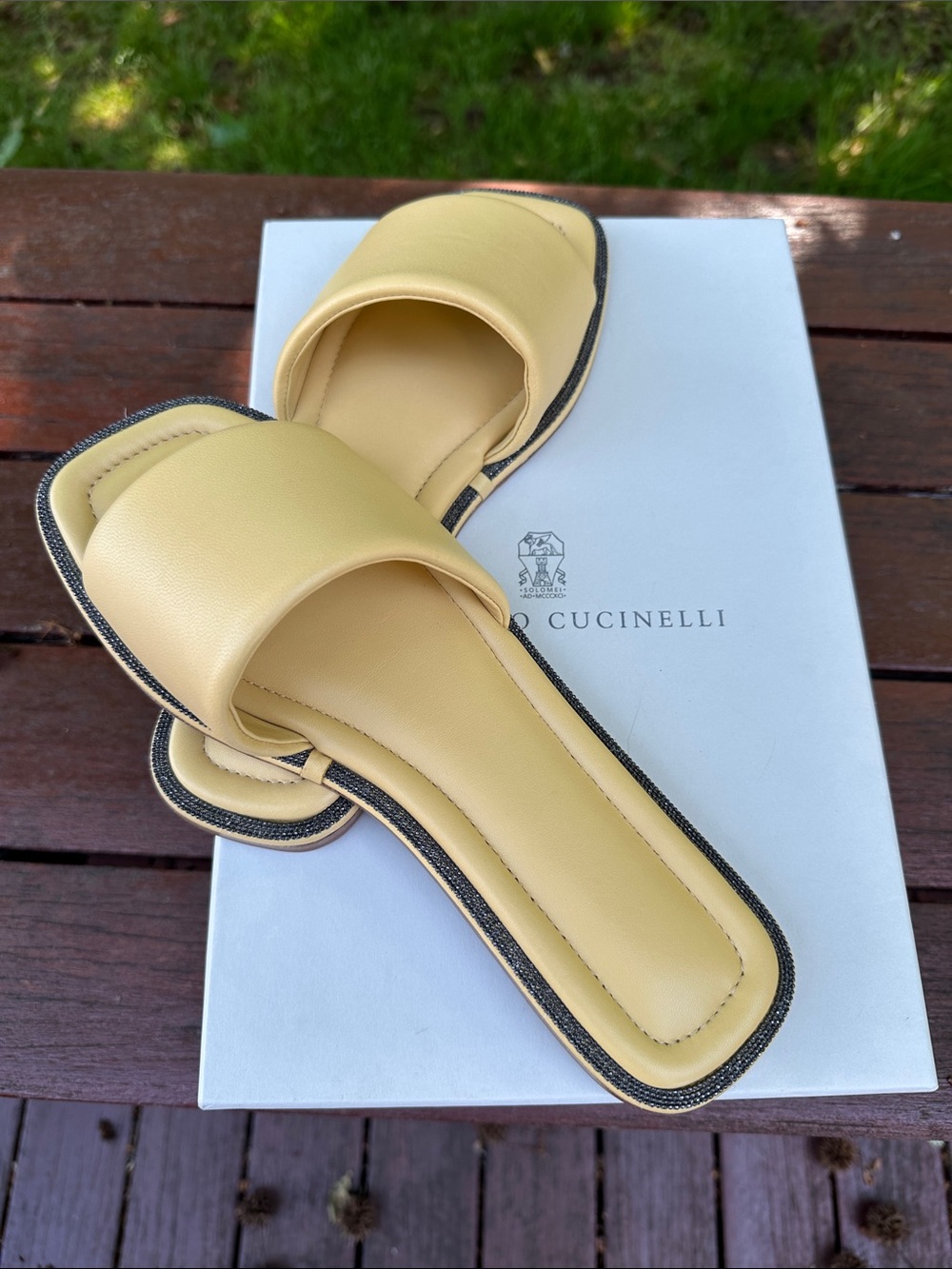 Brunello Cucinelli Monili Leather Slides, Light Yellow, Size 37
